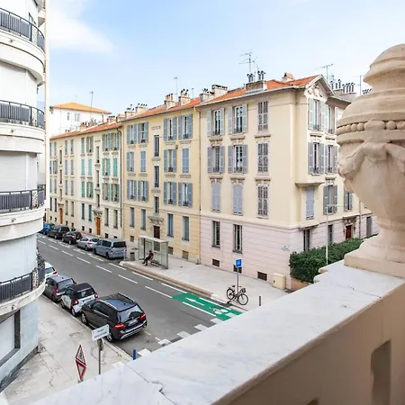 L23 Staywizus - 1 Bdr Shakespeare 2 Balconies - Clim & Wifi * Niza